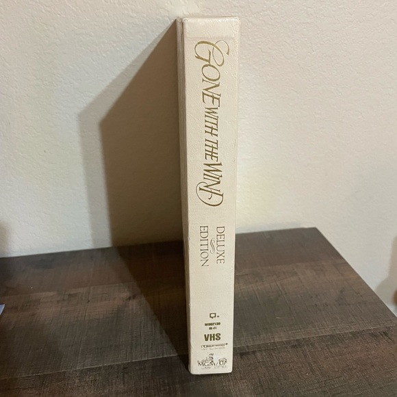 Vintage Gone with the Wind Deluxe Edition VHS set - Picture 5 of 7